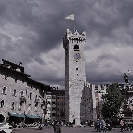 Uni Apart Trente Buitenkant foto